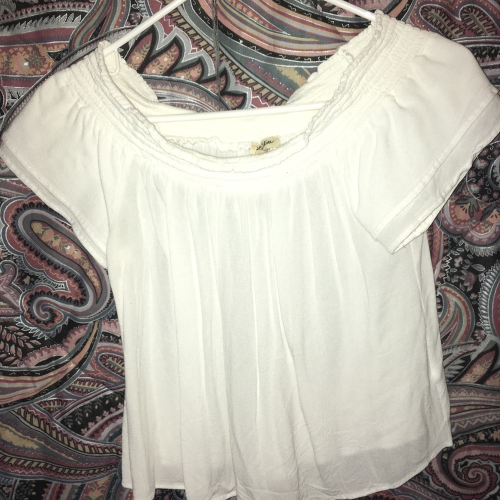 white off shoulder crop top!